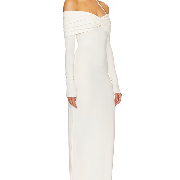 Dress - Picture 3 of 17